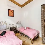 16 Riads